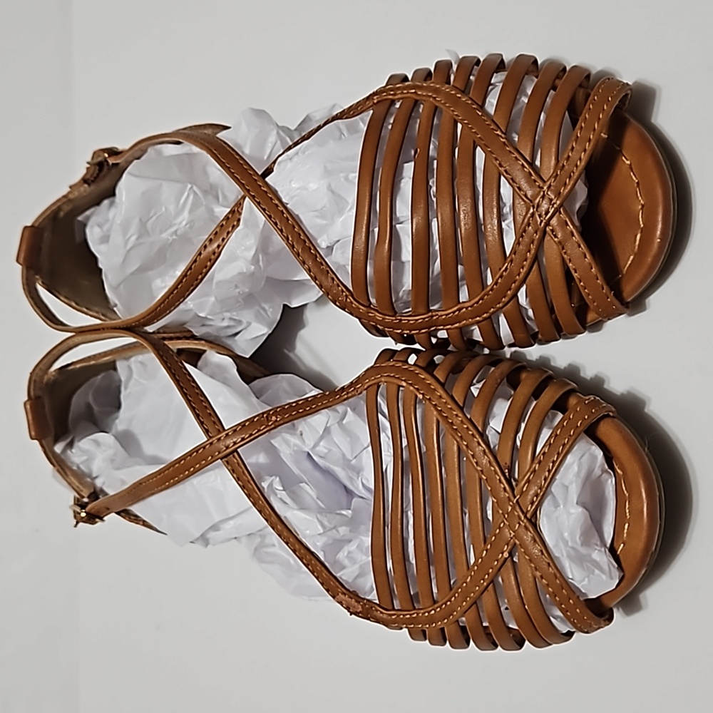 Women's Report Cruz Brown Leather Flat Sandals Size 8 #S-210